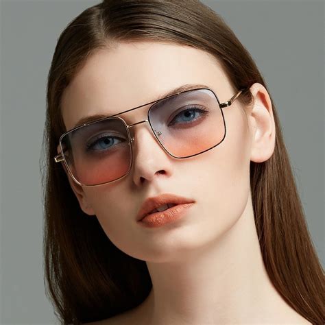 WOMEN'S LUXURY SQUARE SUNGLASSES 